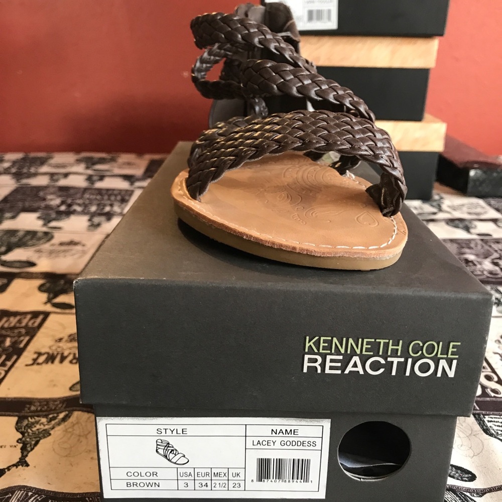 Girl shoes